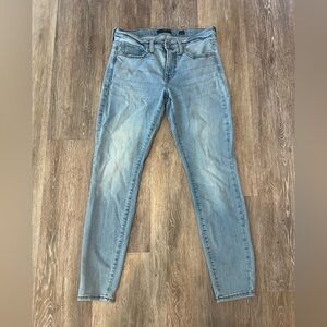 Lucky Brand Light Blue Women's Skinny Jeans (8 Regular)